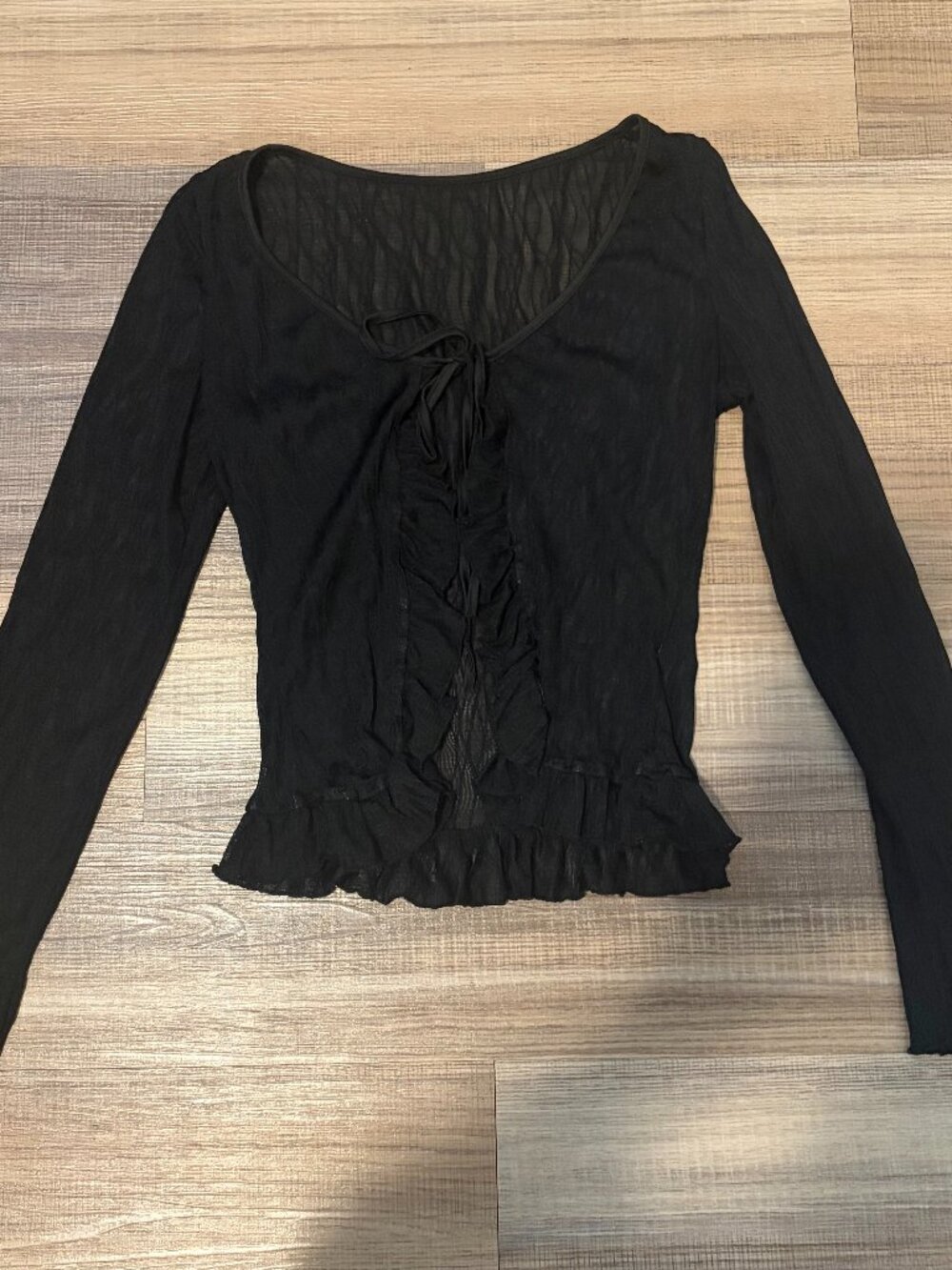 Front Tie-Knot Long Sleeve